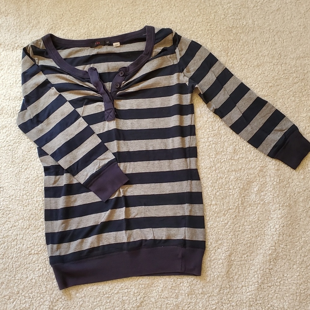 3/4 Sleeve blue and grey striped shirt